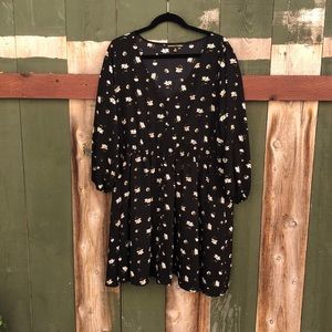 2x black white floral dress